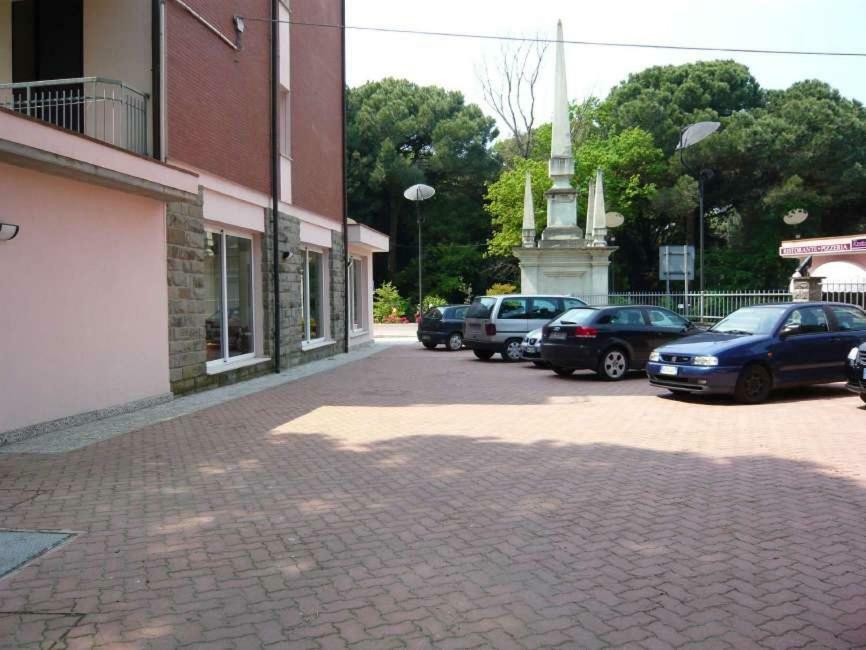 Hotel Calipso Llido Degli Estensi Exterior photo